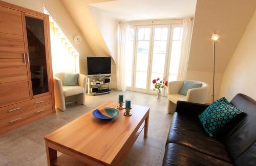 Alt Gaarz Apartment | Pet-Friendly Retreat: Fewo 217 in Villa Rosita