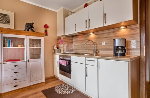 Silberberg Apartment | Cozy Retreat with Garden & Kitchen for Perfect Getaway