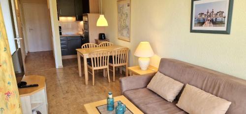 Sellin Apartment | Top-Rated Fewo 645 with Spa in Seepark Sellin