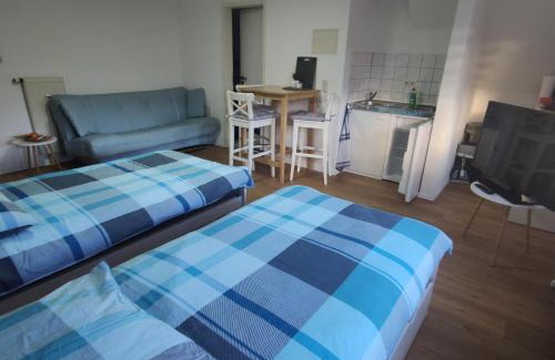 Albstadt Apartment | Discover FeWo Alb-Traum: Family-Friendly with Hot Tub