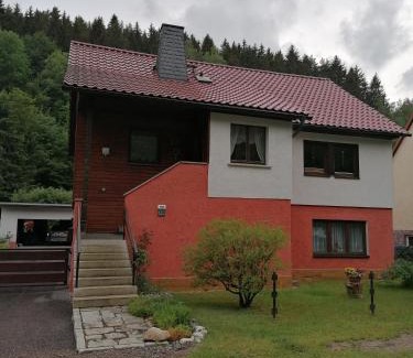 Obstfelderschmiede Apartment | Family-Friendly Getaway at Fewo am Fuße der Bergbahn