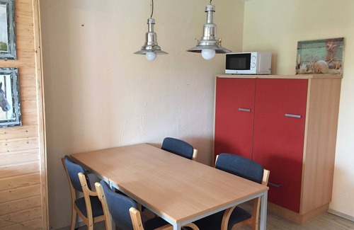 Schwarbe Apartment | Experience Fewo Amsel: Family-Friendly Getaway with Ocean View