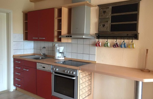 Schwarbe Apartment | Experience Fewo Amsel: Family-Friendly Getaway with Ocean View