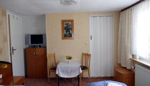 Gebersdorf Apartment | Child-Friendly Getaway at FEWO Angelika DG - Rated 8.9/10
