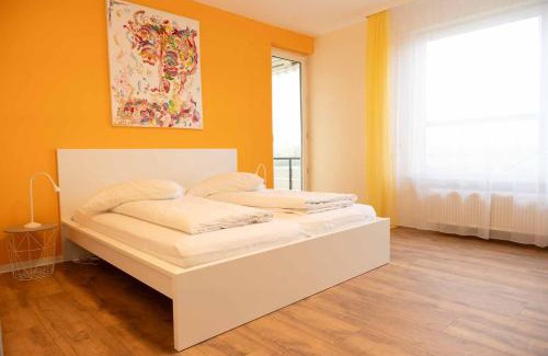 Sandershausen Apartment | Discover Art City Studio Kassel - Pet Friendly & Family Joy