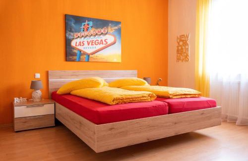 Sandershausen Apartment | Discover Art City Studio Kassel - Pet Friendly & Family Joy
