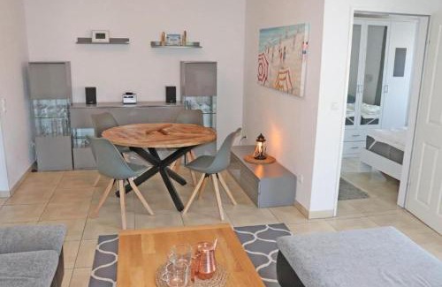 Kalifornien Apartment | FeWo Backboard mit eingez Garten direkt am Hundestrand