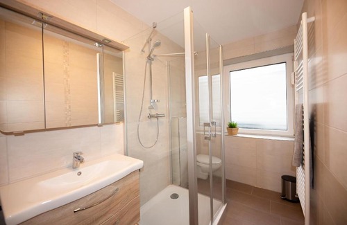 Twischkamp Apartment | Explore FeWo Batteriestraße: Guest Rated 8.8/10
