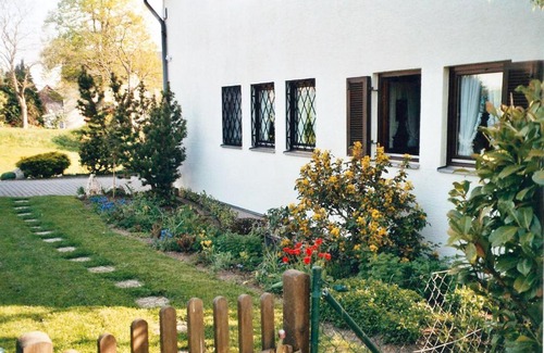 Starkenburg Apartment | Pet-Friendly Getaway at Fewo Beate Gensich - Rated 9/10