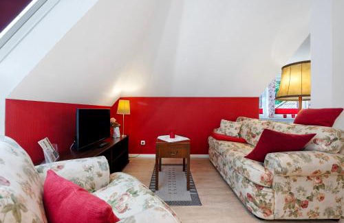 Deinste Apartment | Exquisite Fewo Birkenallee - Rose: Family-Friendly Retreat