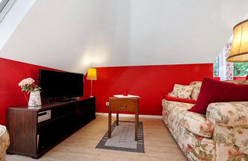 Deinste Apartment | Exquisite Fewo Birkenallee - Rose: Family-Friendly Retreat