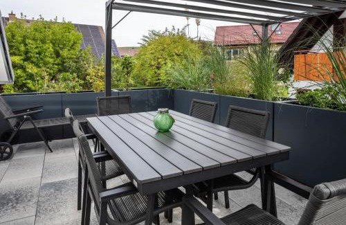 Ebringen Apartment | Family-Friendly Fewo Ebringen with Scenic Wine Views