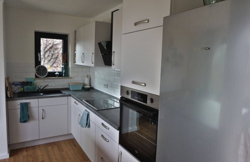 Bad Freienwalde Apartment | Scenic Fewo EG am Fluss with Terrace - A Green Retreat