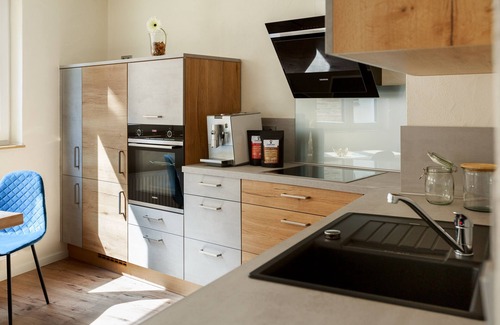 Senheim Apartment | Family-Friendly Getaway with Rooftop Terrace and Netflix