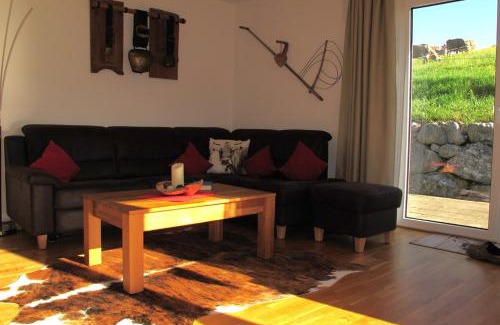 Kalzhofen Apartment | Relaxing FeWo Glockenstüble with Pool & Sauna - 4 Stars