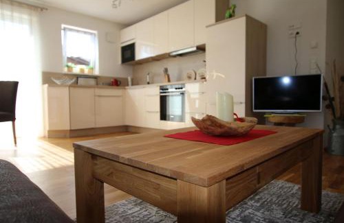 Kalzhofen Apartment | Relaxing FeWo Glockenstüble with Pool & Sauna - 4 Stars