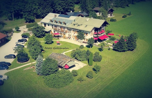 Konigssee Apartment | Cozy FeWo Gotzenalm/Almkaser: Ideal for Family Getaways