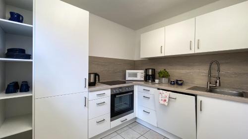 Graal Apartment | Unwind at Fewo Graal with Oceanfront Views & Top Reviews