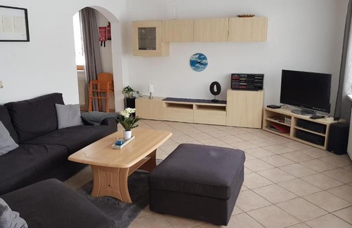 Arrach Apartment | Pet-Friendly FeWo H.Reußwig With Excellent Guest Ratings