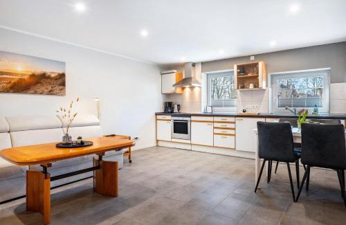 Osterbruch Apartment | Family-Friendly Retreat at Fewo Heimathafen Awaits You