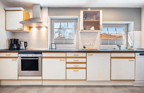 Osterbruch Apartment | Family-Friendly Retreat at Fewo Heimathafen Awaits You