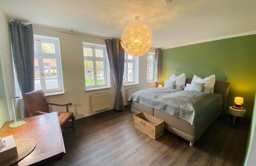 Heinrichs Apartment | Stay at Fewo Heinrichser Markt - 2 Bedrooms with Terrace
