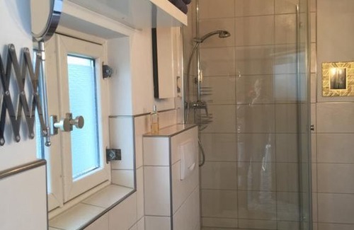 Nord Apartment | Discover the Cozy FeWo Hof Breast Loft Retreat