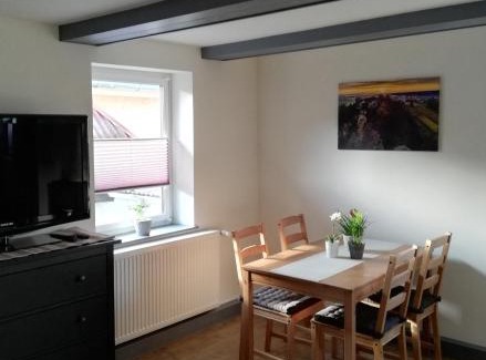 Westerhausen Apartment | Pet-Friendly FeWo Königstein - Rated 9/10 by Guests