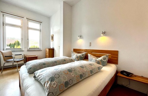 Schierke Apartment | Pet-Friendly Retreat at FeWo Kleine Hexe: Family Approved