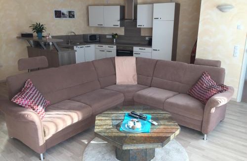 Mendig House | FEWO Kranz: 4-Star Stay with Family-Friendly Amenities