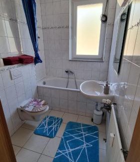 Kressbronn Apartment | Fewo Linda - Gemütliche Ferienwohnung in direkter Bodenseenähe