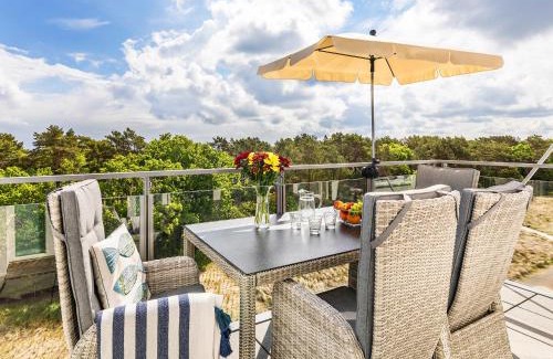 Prora Apartment | Oceanfront FeWo MeerGlück Penthouse with 10/10 Guest Ratings
