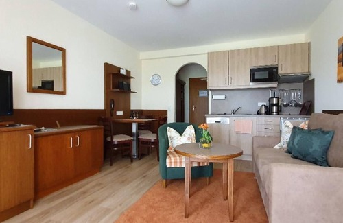 Bad Fuessing Apartment | Immaculate Retreat with 2 Baths Near Thermen & Reiterhof