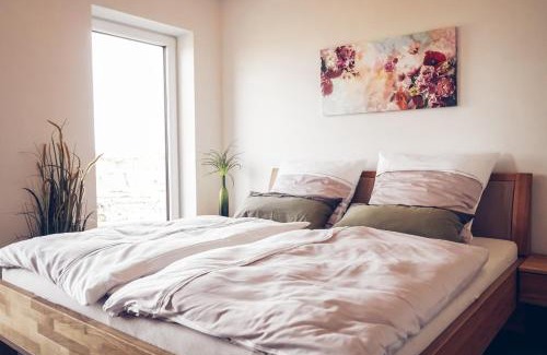 Schwanewede Apartment | Scenic FEWO Morgenröte with Ocean View and Private Beach