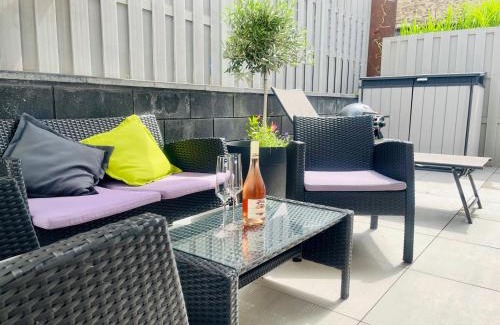 Treis-Karden Apartment | Modern FeWo.Mosel: Guest Rated 10/10 & Pet Friendly Stay