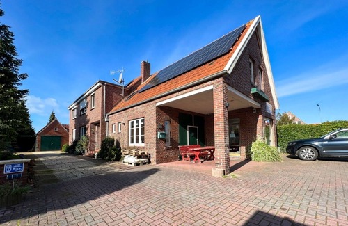 Grosefehn Apartment | Pet-Friendly FeWo Möwe: Top-Rated Getaway in East Frisia