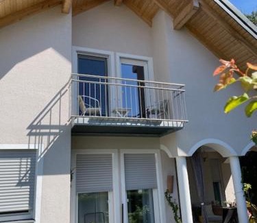 Neuhaus am Inn Apartment | Oceanfront Escape at Fewo Neuhaus with Amazing Views