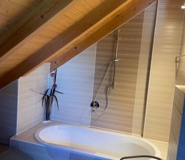 Neuhaus am Inn Apartment | Oceanfront Escape at Fewo Neuhaus with Amazing Views