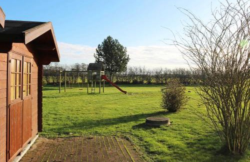 Karlshagen Apartment | Family-Friendly Fewo Peeneblick 5 with Pet Amenities
