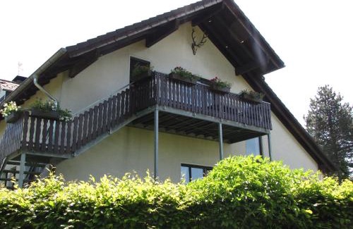 Echthausen Apartment | Pet-Friendly Retreat at Fewo Ruhrblick - Rated 8.4/10
