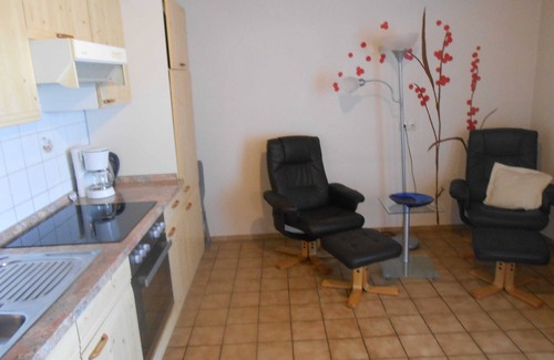 Bad Duerrheim Apartment | Cozy Cottage Lochar: Ideal for Couples with Kitchen Access