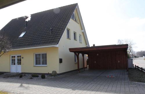 Karlshagen Apartment | Family-Friendly Fewo Sanddorn_BOBE with Great Guest Ratings