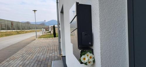 Frommern Apartment | Family-Friendly FeWo Schönfeld - Rated 9.4 by Guests
