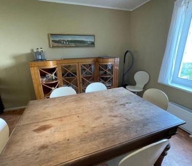 Penkun Apartment | Cozy Escape at FeWo-Schloßstraße - Zum blauen Haus