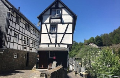 Monschau Condo | Exceptional FeWo Siebenstern Südblick with Ocean View