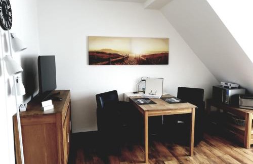 Solingen Apartment | Guest Rated 9/10: FEWO Solingen Abendstrasse Awaits!