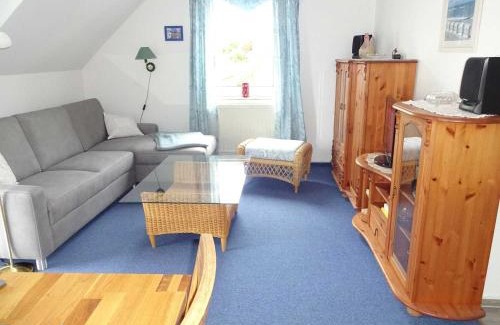 Karlshagen Apartment | Family-Friendly Fewo Sommergarten with Pet Amenities