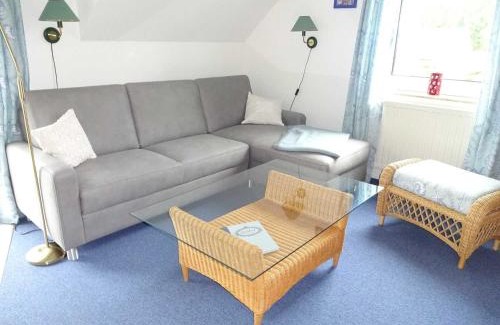 Karlshagen Apartment | Family-Friendly Fewo Sommergarten with Pet Amenities