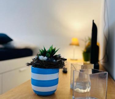 Malterdingen House | Fewo Sophie: Cozy Retreat with Kitchen, TV & Pet Options