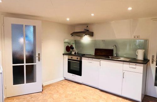 Malterdingen House | Fewo Sophie: Cozy Retreat with Kitchen, TV & Pet Options